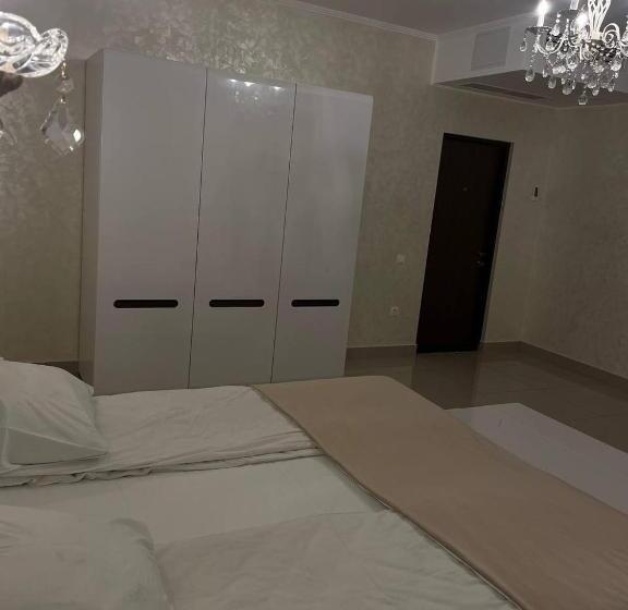 Standardzimmer, ситий ковбой