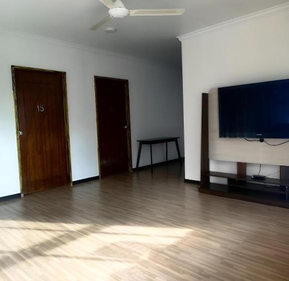 חדר משפחתי, Kundasang Mount Garden