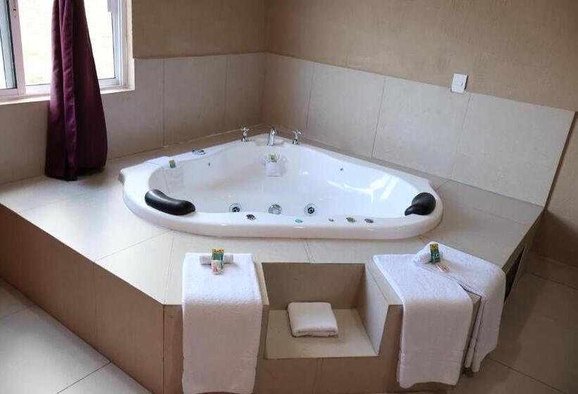 إستوديو ديلوكس, Paracho Cerro Del Aguila