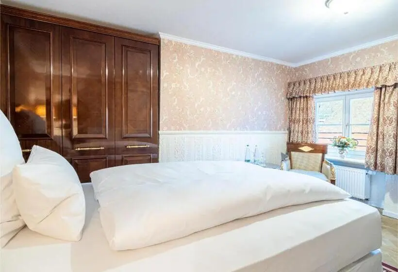 Quarto standard, Schloss Frankenberg
