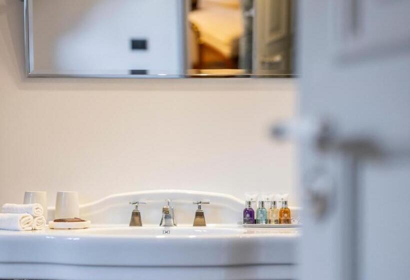 디럭스 룸, Schloss Frankenberg