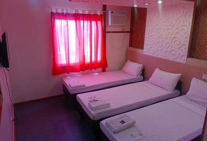 Economy Triple Room, Villa Rosita