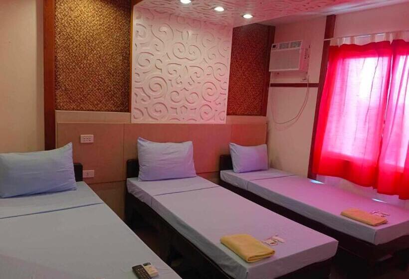 Economy Triple Room, Villa Rosita