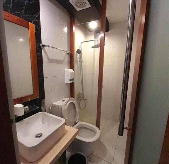 Economy Triple Room, Villa Rosita