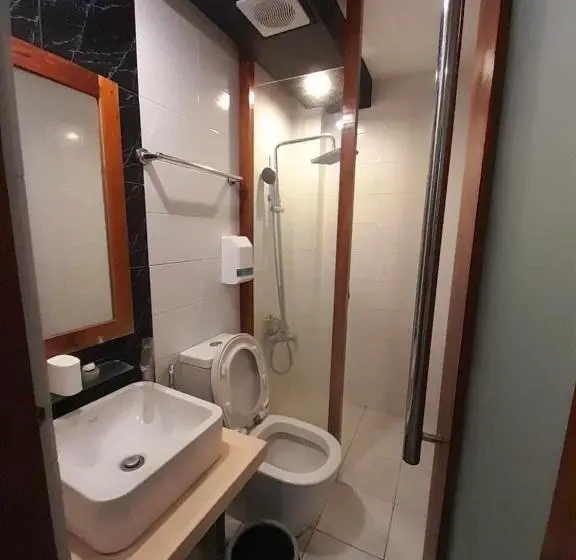 Economy Triple Room, Villa Rosita