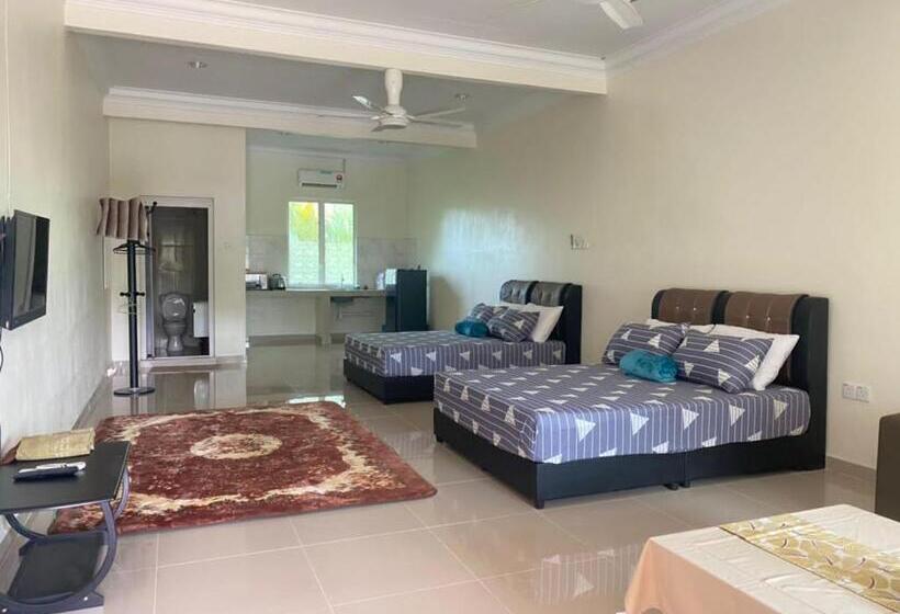 اتاق خانوادگی, Akram Homestay