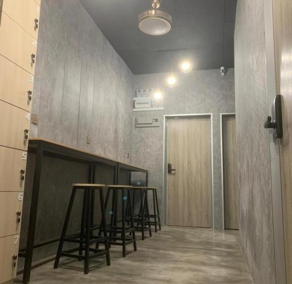 اتاق استاندارد یک نفره, Mini Rest Room
