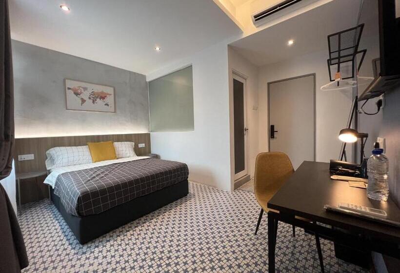 غرفة ديلوكس مزودة بشرفة, Ninety Guest House