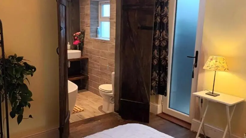 スタンダードルーム, Room With Luxury Private Bathroom & Independent Entrance, Near Tube