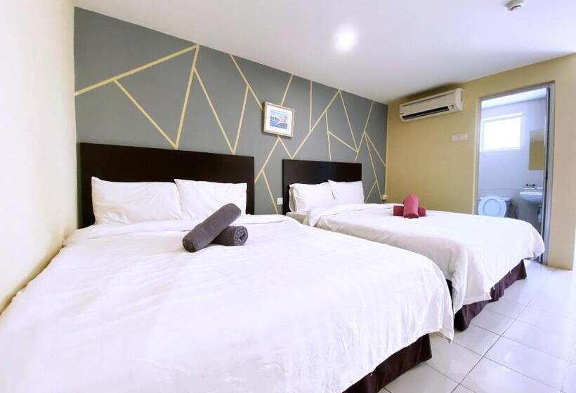 Семейный Номер Deluxe, Your Hotel Klang By D Concept