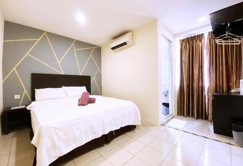 Номер Deluxe, Your Hotel Klang By D Concept