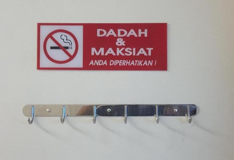 חדר אקונומי, Ilhamku Inn