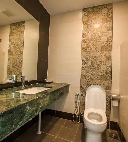 חדר דחוקס עם מיטת קינג, Grand Wonderful