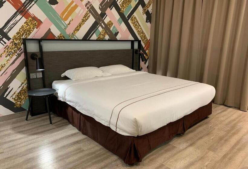 חדר דחוקס עם מיטת קינג, K