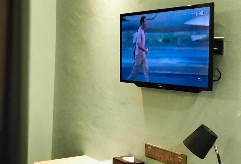 חדר משפחתי, K