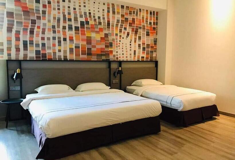 חדר משפחתי, K