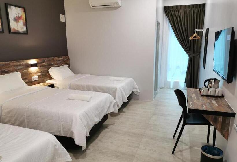 חדר סטנדרטי לשלושה עם נוף, L