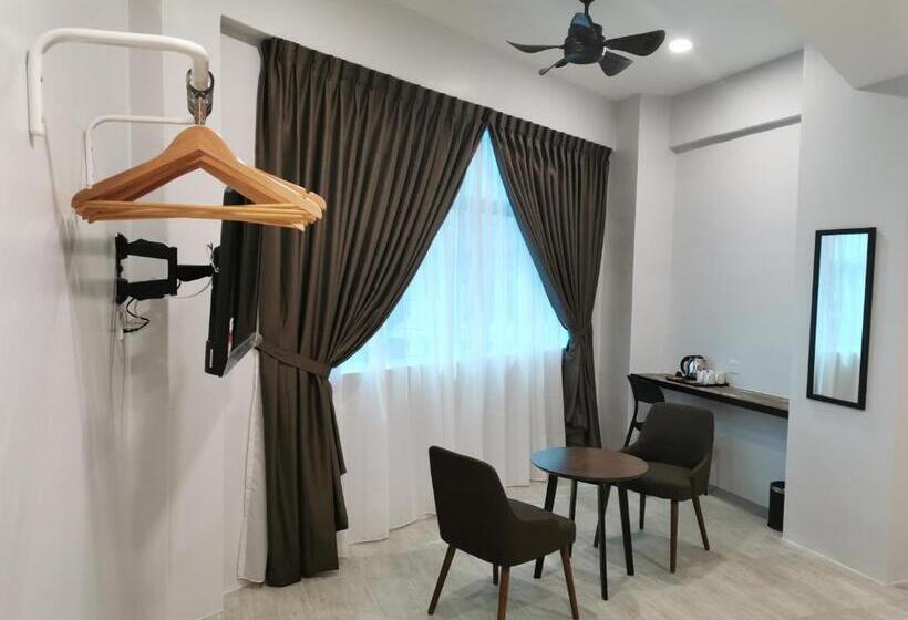 חדר דחוקס עם מיטת קינג, L