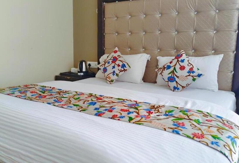 غرفة ديلوكس, River View Resort