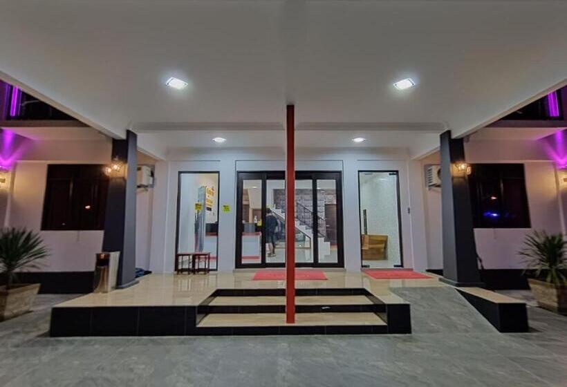 带阳台的豪华间, Villa Wanie Inn