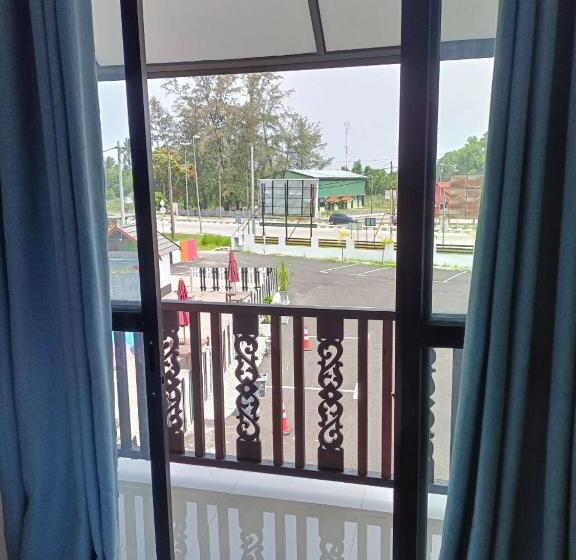 带阳台的豪华间, Villa Wanie Inn