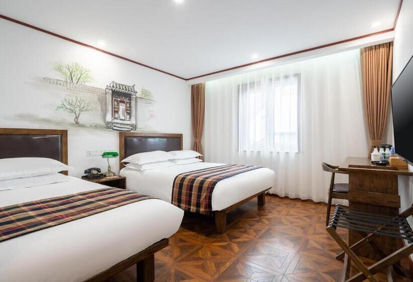 Aile Odası, Time Traveller Hotel 15 Minutes Walk To Tian Anmen Square,near Forbidden City ,chairman Mao Memori