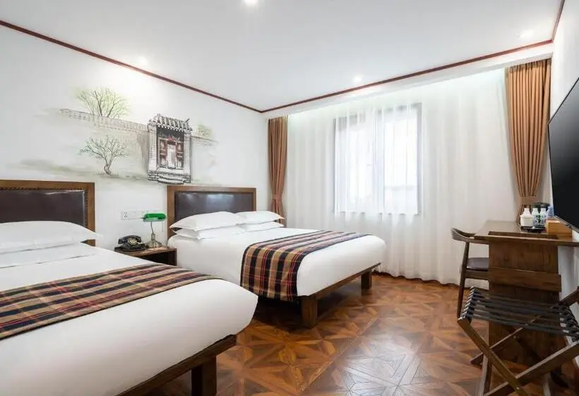 Perhehuone, Time Traveller Hotel 15 Minutes Walk To Tian Anmen Square,near Forbidden City ,chairman Mao Memori