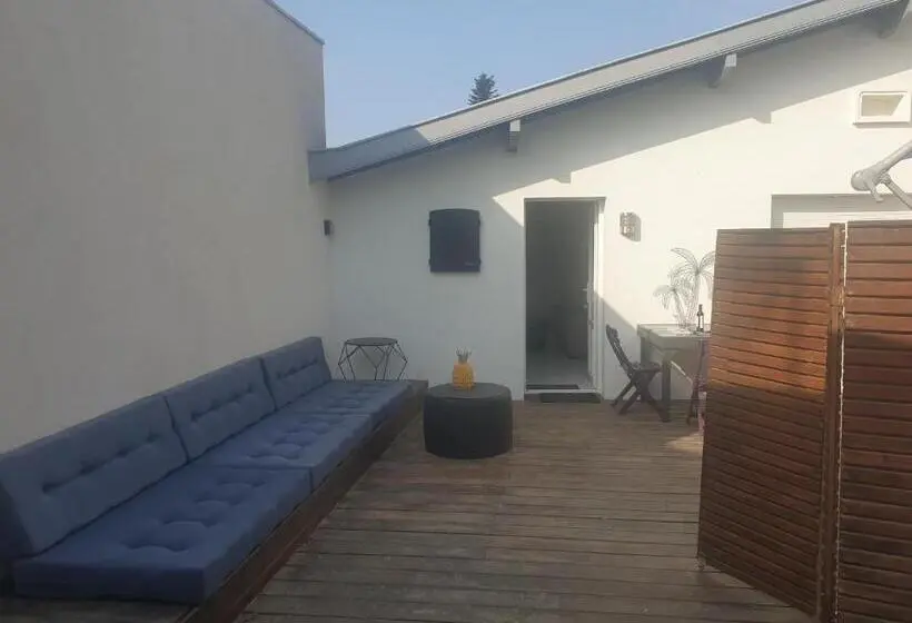 デラックスルーム, Maisonnette Guest House