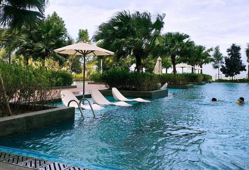 Студия Стандарт Вид на Море, Timur Bay Seafront Residence Kuantan