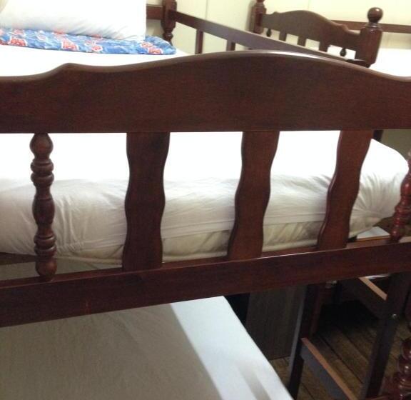 غرفة عائلية, Country View Inn