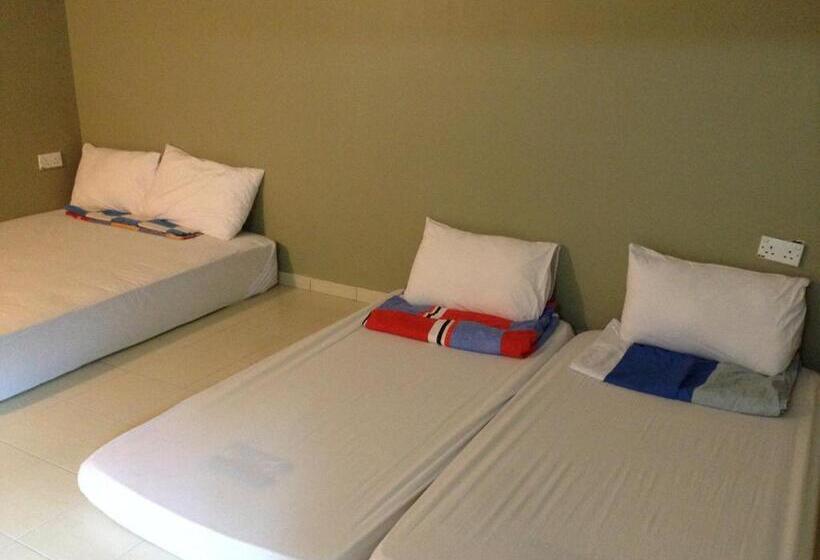 Четырехместный Номер Стандарт, Country View Inn