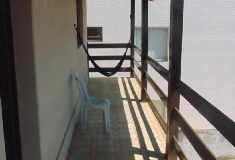 标准三人间, Pousada Tamboril