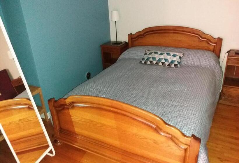 اتاق استاندارد با سرویس بهداشتی مشترک, Chambres D Hotes De Pouldiguy