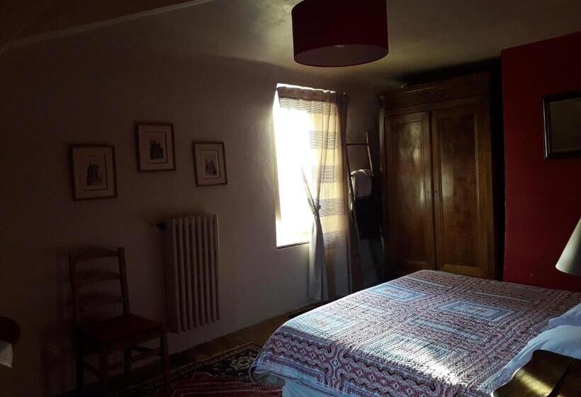 اتاق استاندارد با چشمانداز باغ, Les Talvasières