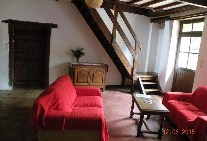 اتاق استاندارد یک تخته با سرویس بهداشتی مشترک, Les Talvasières