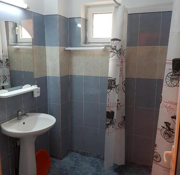 اتاق استاندارد, Pensiunea Casa Johnelly