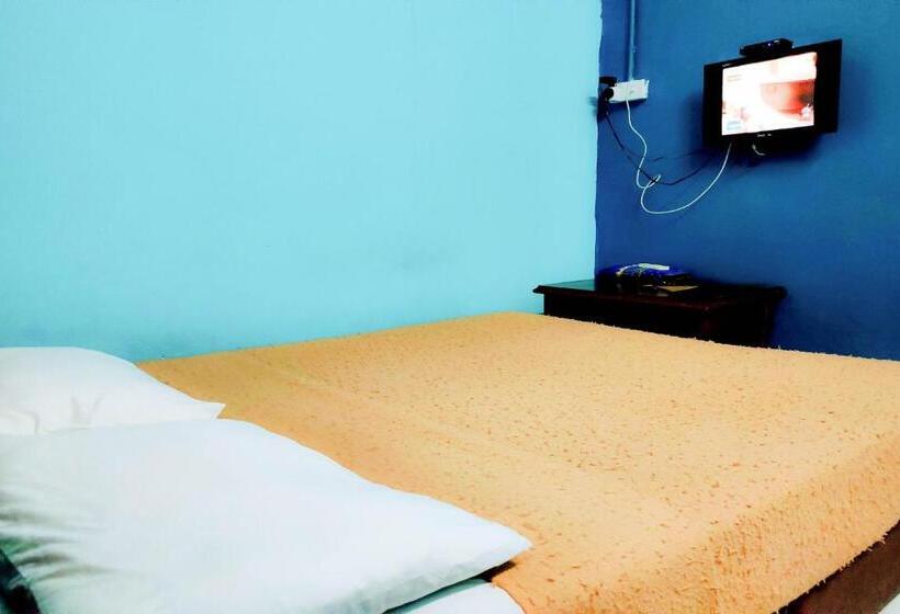 Трежместный Номер Economy, Q