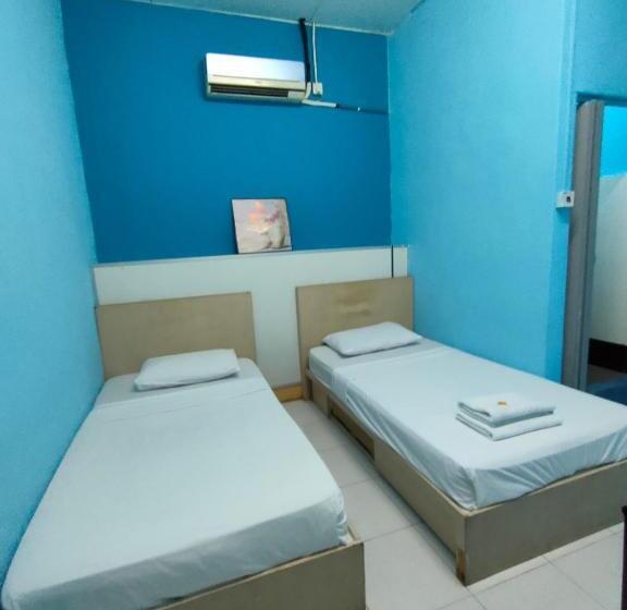 Номер Economy, Q