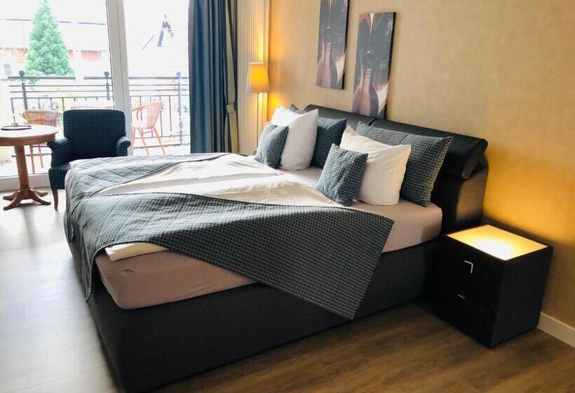 标准间带阳台, Weinquartier Burggarten