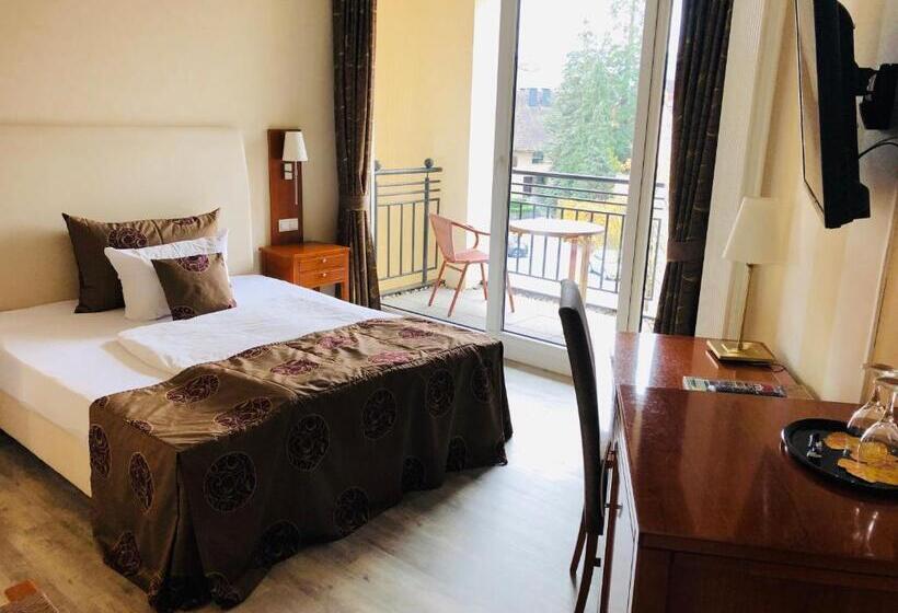 带阳台的标准单人间, Weinquartier Burggarten