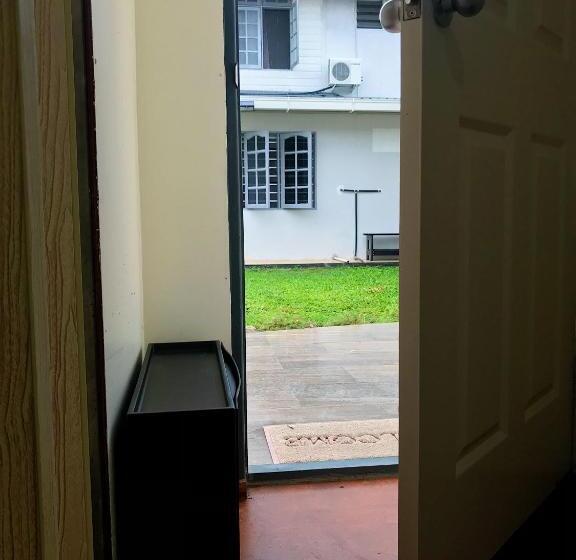 Номер Economy, Merdeka Guest House 2