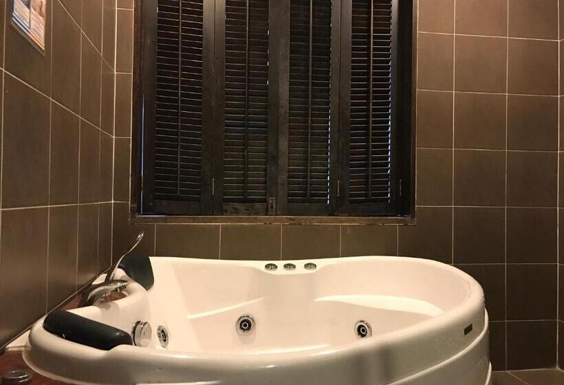 إستوديو قياسى, Gold Coast Morib Resort