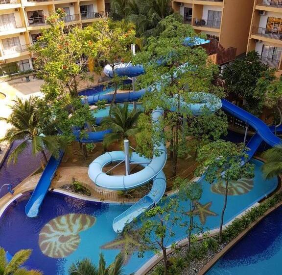 إستديو قياسى مطل على حمام السباحة, Gold Coast Morib Resort