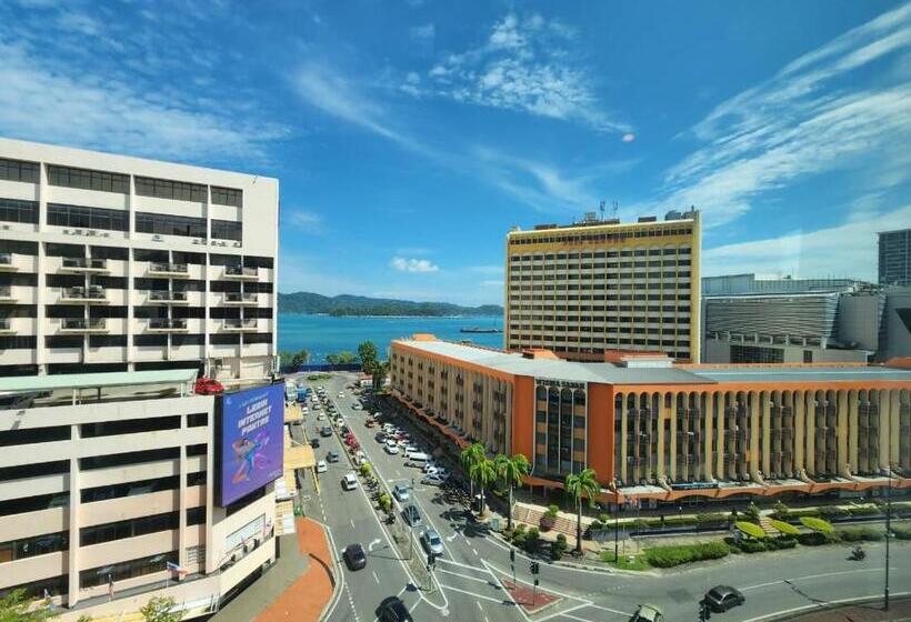 غرفة ديلوكس سرير كينج, Capital Kota Kinabalu