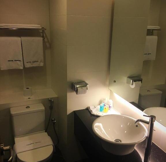 غرفة ديلوكس سرير كينج, Capital Kota Kinabalu