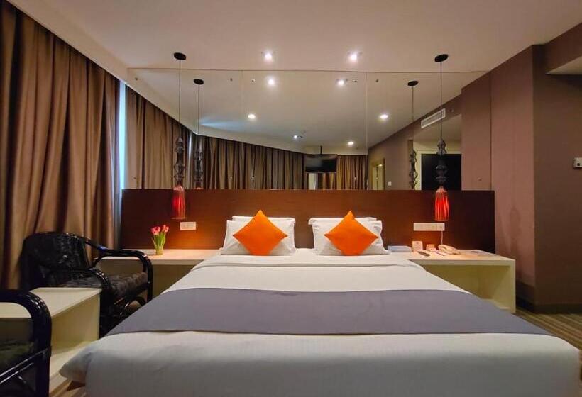 Номер Deluxe Кровать Кинг, Capital Kota Kinabalu