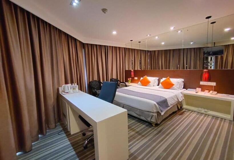 غرفة ديلوكس سرير كينج, Capital Kota Kinabalu