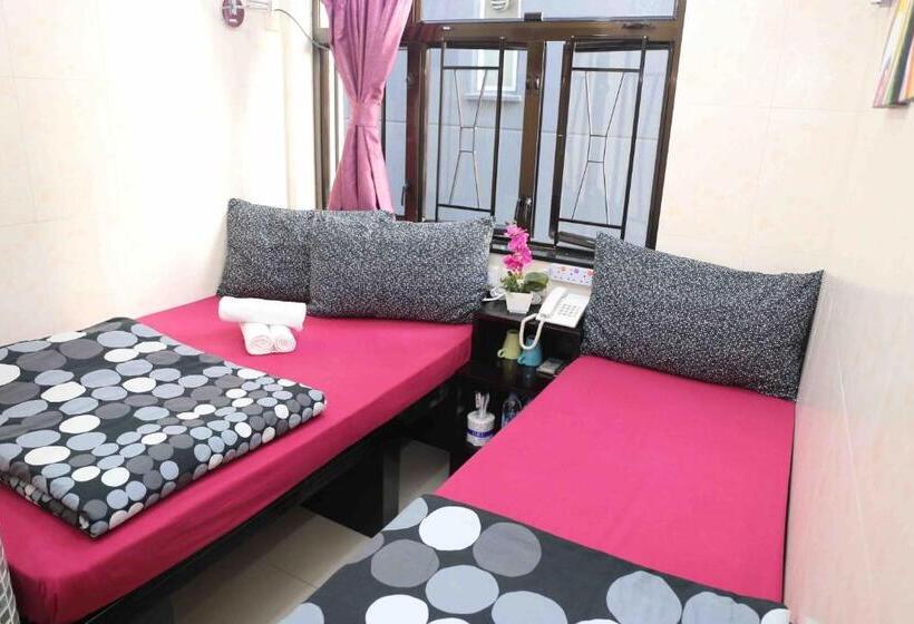 اتاق راحتی سه تخته, Icon Inn