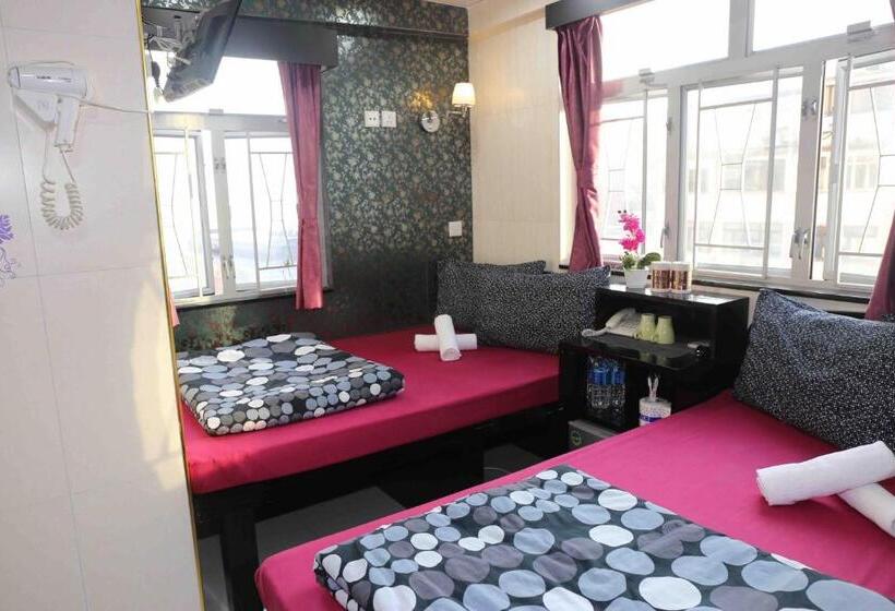 اتاق خانوادگی, Icon Inn