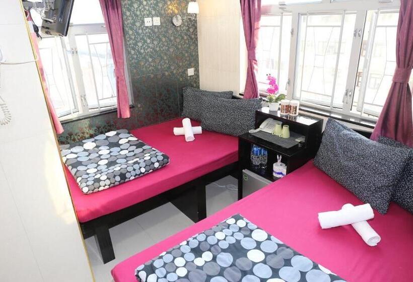 اتاق خانوادگی, Icon Inn